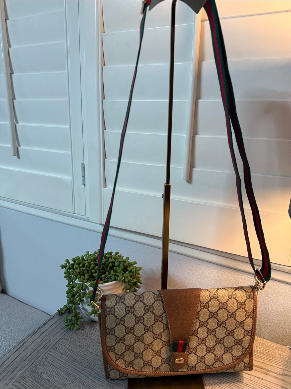Authentic Vintage GUCCI GG Supreme Sherry Line Crossbody Flap Dustbag & COA
